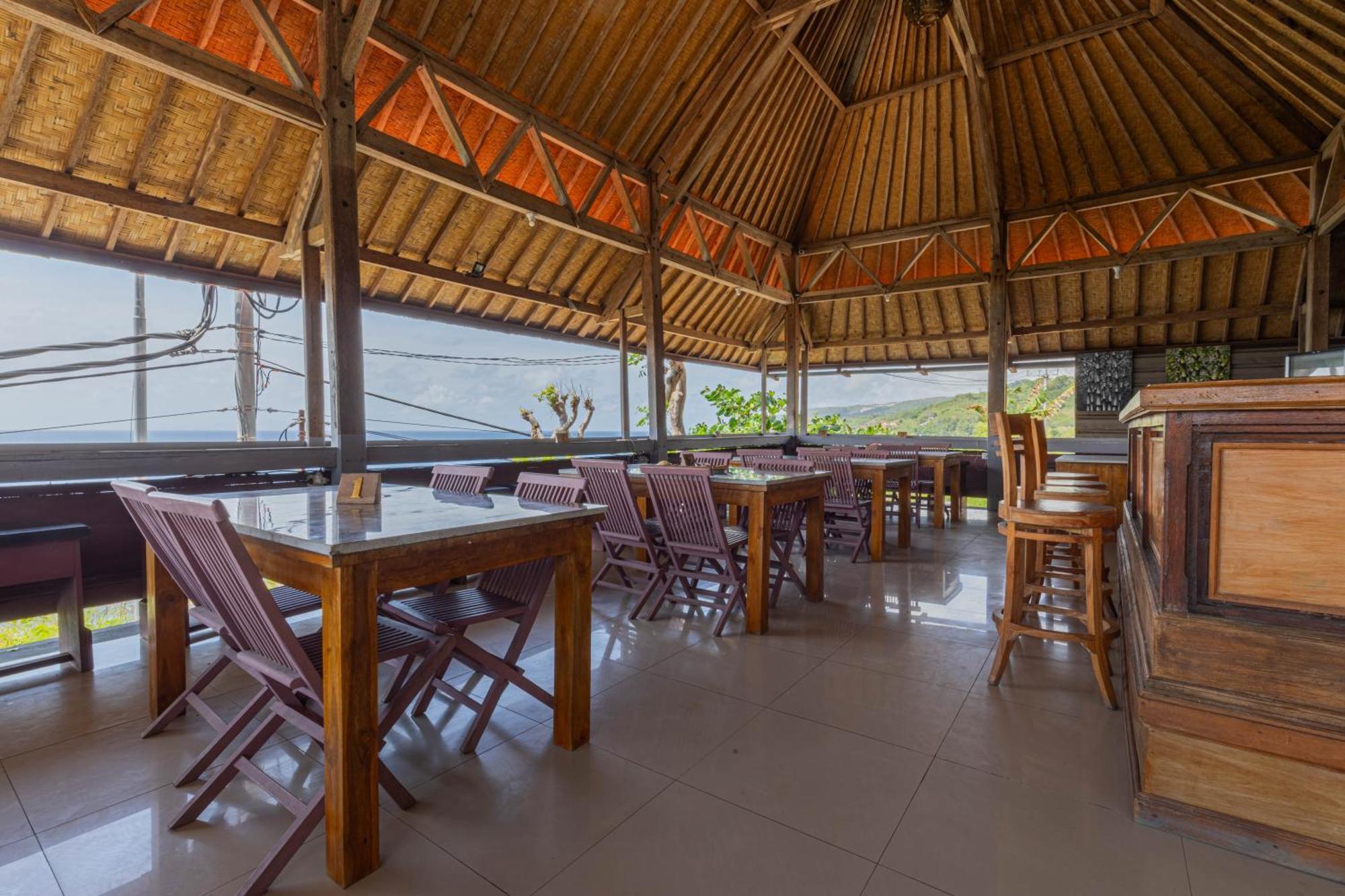 Manta Cottages With Sea View Batununggul Екстериор снимка
