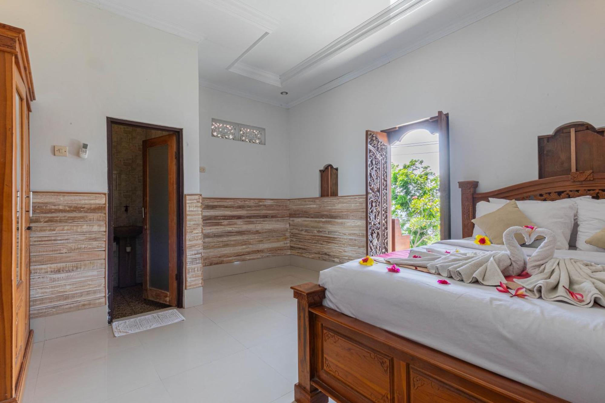 Manta Cottages With Sea View Batununggul Екстериор снимка