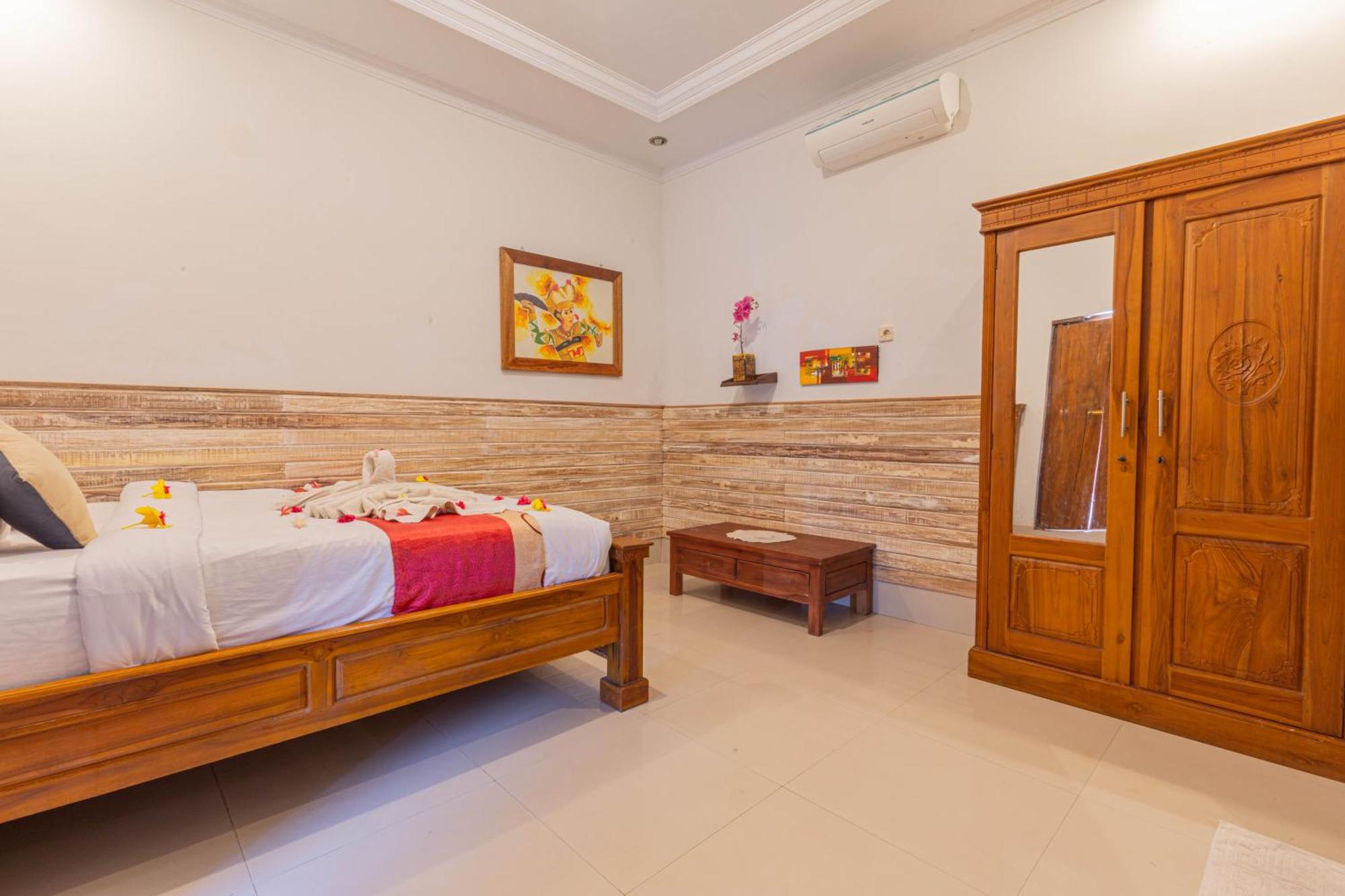 Manta Cottages With Sea View Batununggul Екстериор снимка