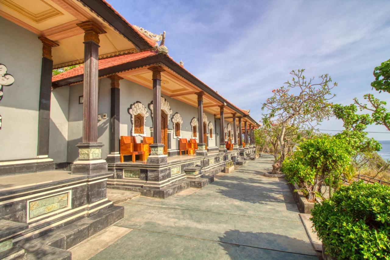 Manta Cottages With Sea View Batununggul Екстериор снимка